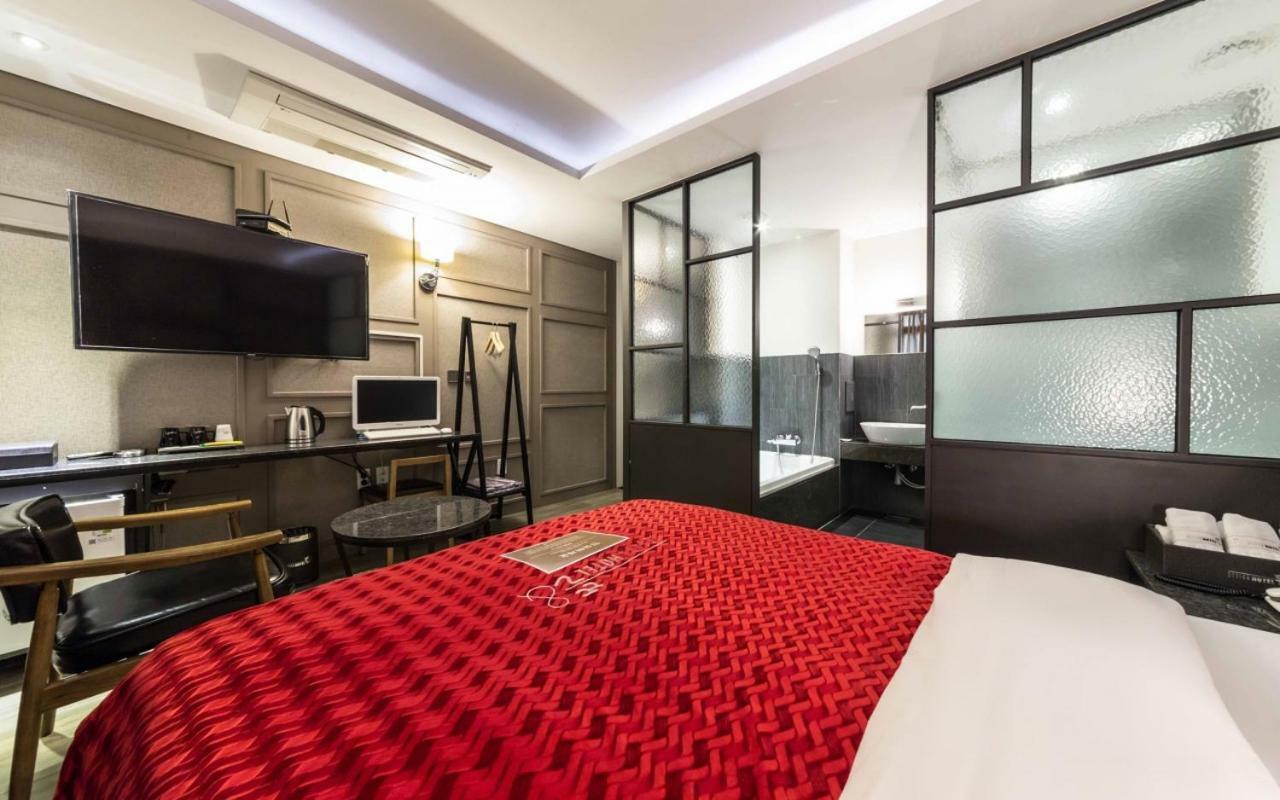 Design Hotel Ddeul& Osan Buitenkant foto